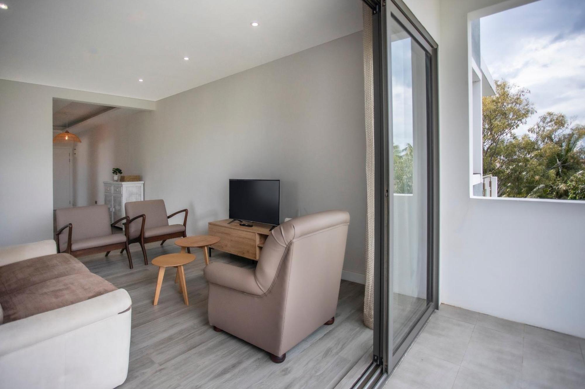 Mayfair Condo In Pereybere Pereybere Beach エクステリア 写真